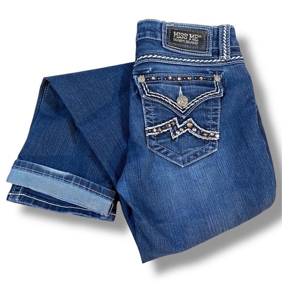 Miss Me JE1049EP3 Dark Wash Easy Capri Jeans Size 27 Inseam 26 1/2” - Picture 2 of 12